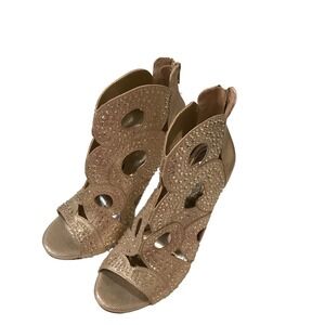 Gianni Bini Heels SIZE 8